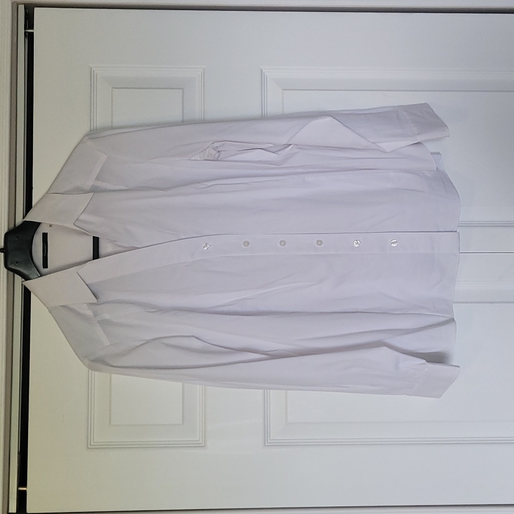 Tahari size 2X white long sleeve blouse